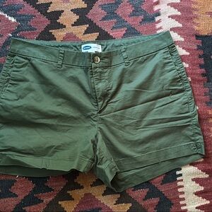 Old Navy Women’s Olive Everyday Shorts